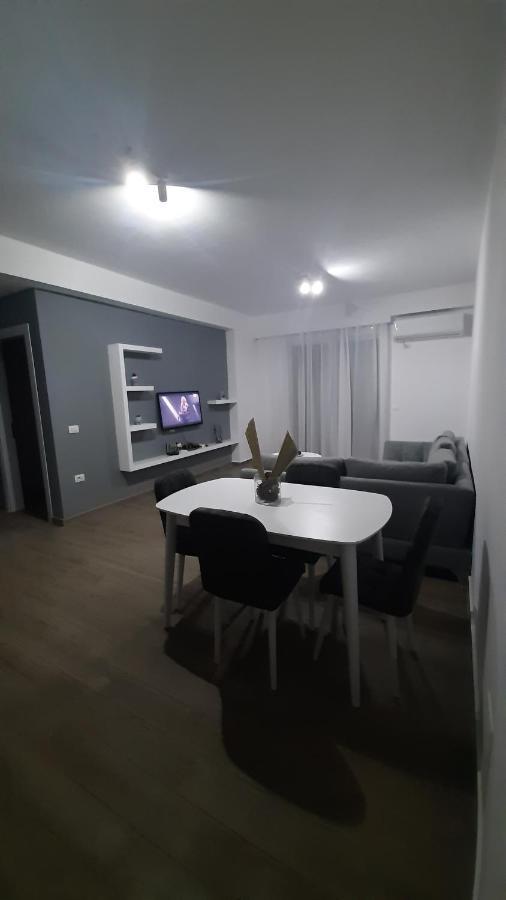 Sea & Sun Apartment Vlore Exterior photo